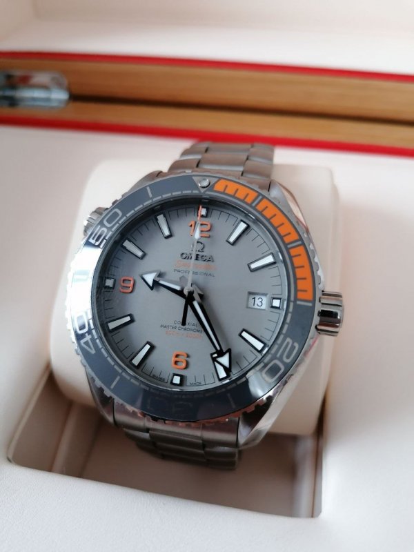 Omega Seamaster planet ocean